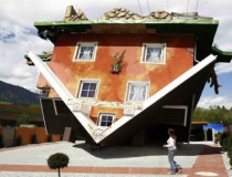 Перевёрнутый дом