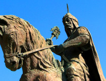 Памятник султану Аладдину Кейкубаду