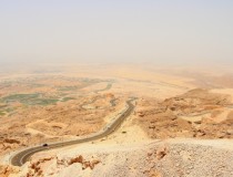 Дорога на гору Джебель Хафит