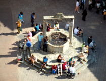 Колодец на площади Чистернa