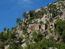 Древняя крепость Аларахан