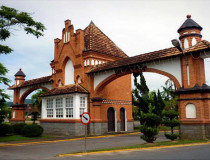 Северные ворота-портал Вольфганга Виге