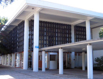 Театр Frederic Wood