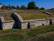 Реферат: Срединная крепость в Тирасполе