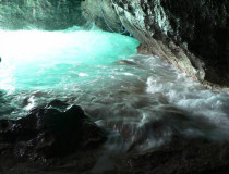 Пещеры Хрустальной бухты