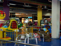 Детские аттракционы в торгово-развлекательном центре «Сензо Молл»