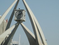 Часовая башня в Дубаи