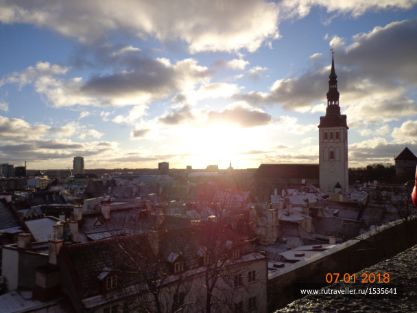 photo 1588960