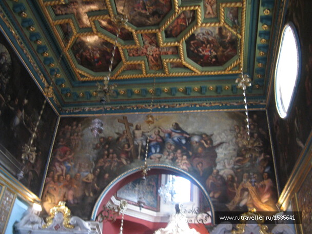 photo 1589886