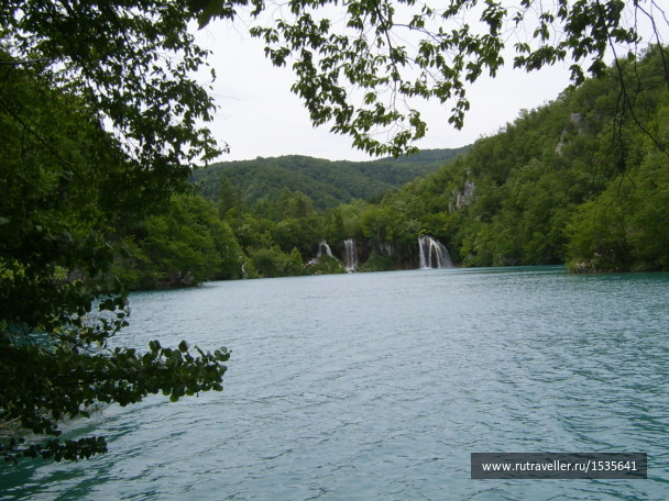 photo 1589946