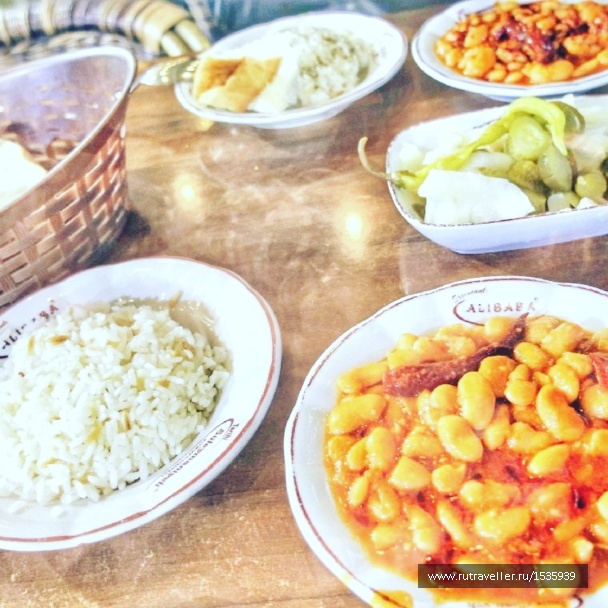 photo 1569211