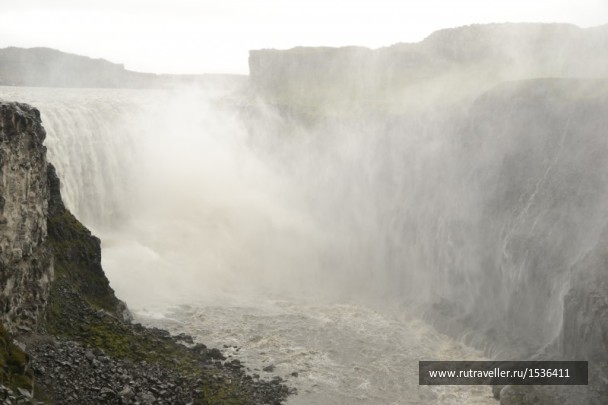 photo 1569760
