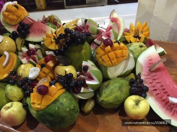 photo 1572923
