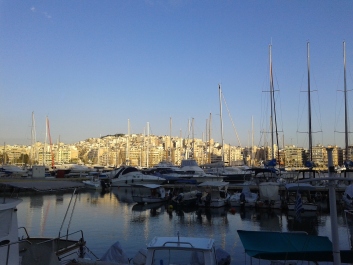 photo 1599784