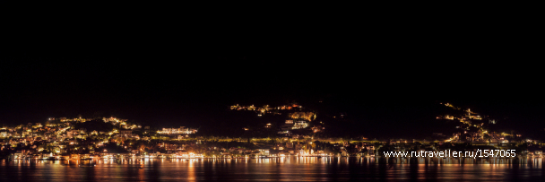 photo 1587425