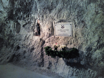 photo 1591741