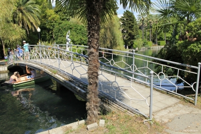 photo 1618352