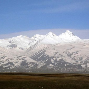 Гора Ара (Аралер) 2577 м. - потухший вулкан