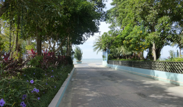 P1020242