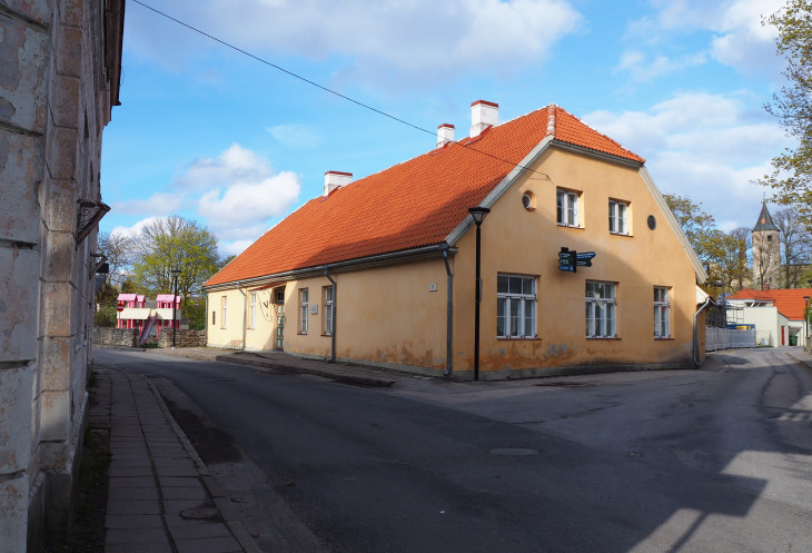  ,  -           ..,    .  ,     .. ,,  