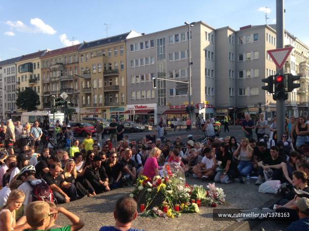photo 1831583
