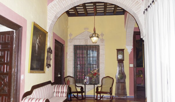 LOLA4250.jpg