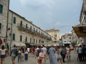 photo 1781368
