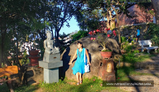 photo 1586012
