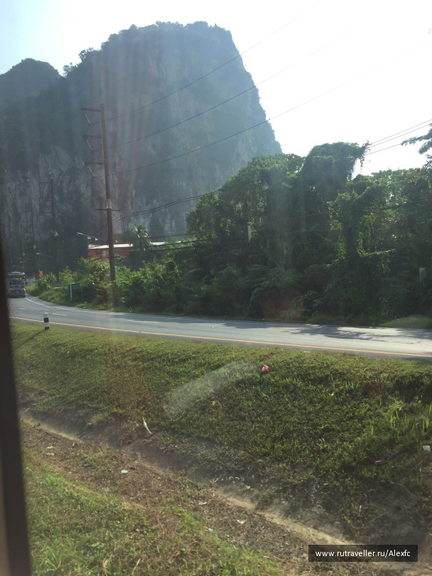 photo 1566868