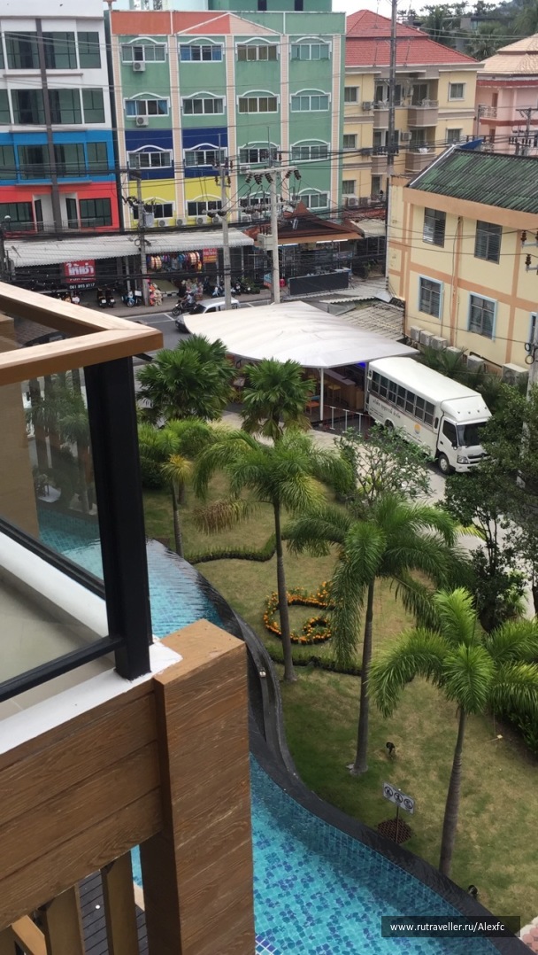 photo 1566872
