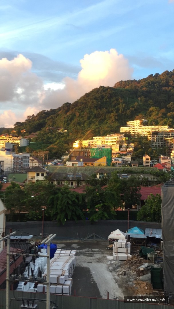 photo 1566879