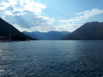 photo 1671837