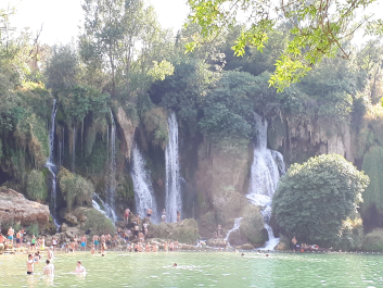 photo 1672888