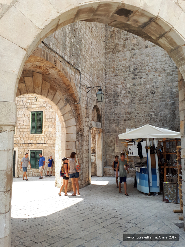 photo 1673512
