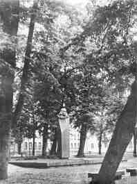 photo 1616615