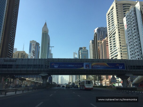 photo 1580583