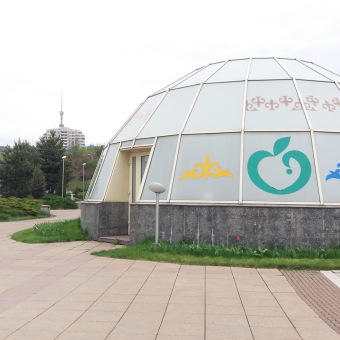 Алматы. Площадь Республики