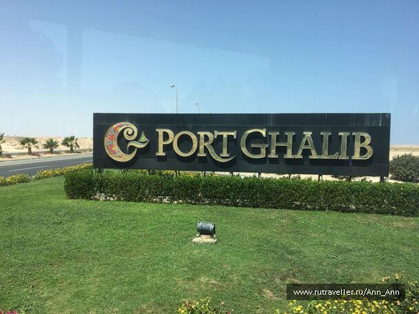 photo 1616852