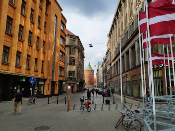 photo 1682916