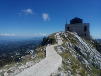 photo 1308669
