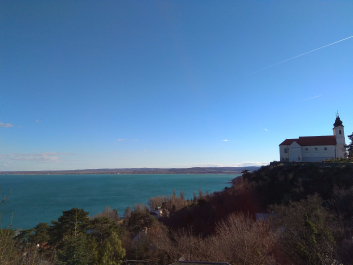 photo 1599438