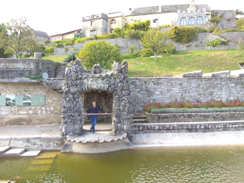 photo 1814896