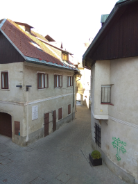 photo 1814963