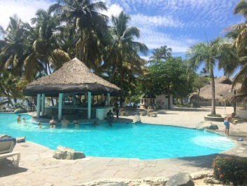 photo 1573968