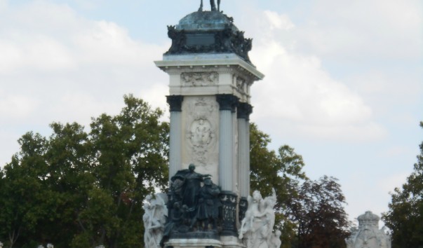 Памятник королю Альфонсу XII