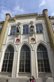 photo 1341920