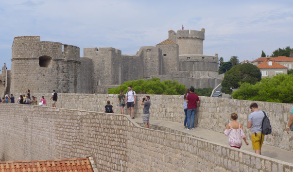 P1200873