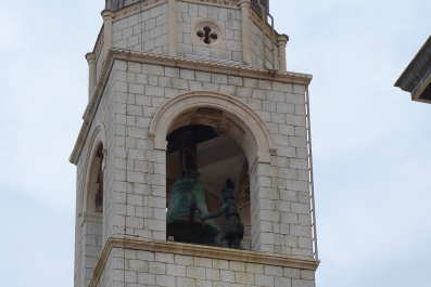 photo 1382356