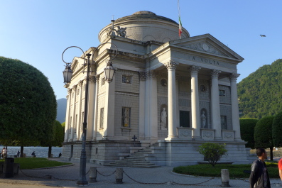 photo 1491596