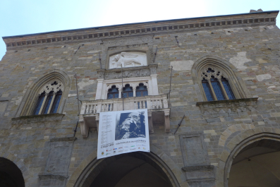 photo 1482930